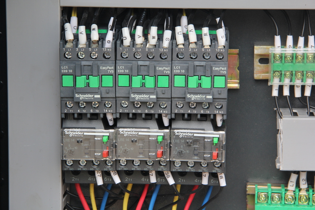 LTMC 303U-3-C CNC數控銅排沖剪折機 | 變壓器與高低壓配電盤精密匯流排加工設備